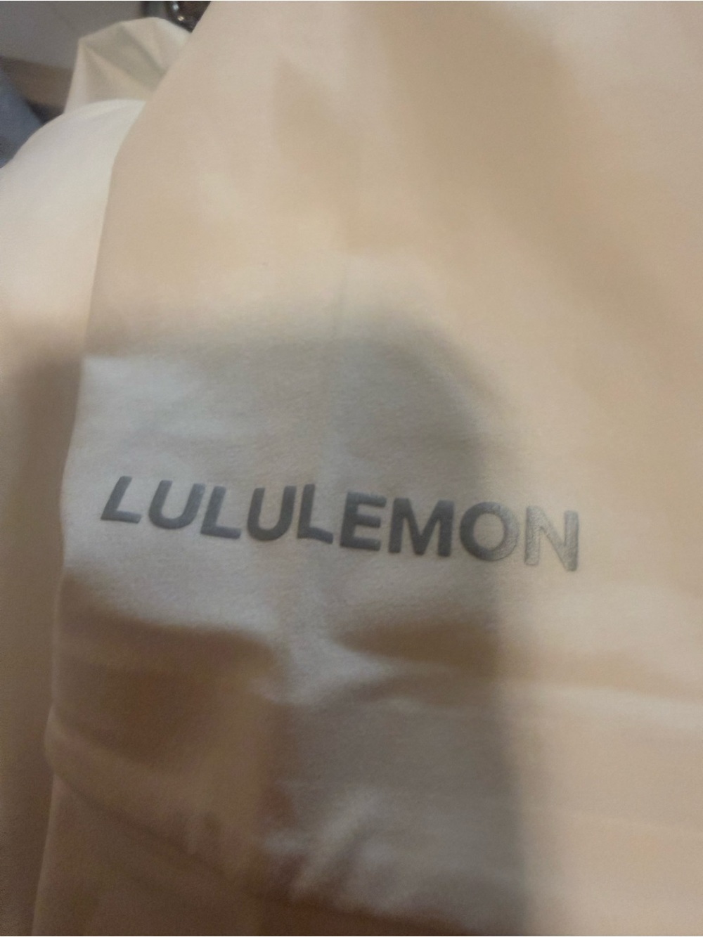 🔥lululemon White Mist packable Hooded Lightweight windbreaker! LIKE NEW! Size 8 - Picture 10 of 11